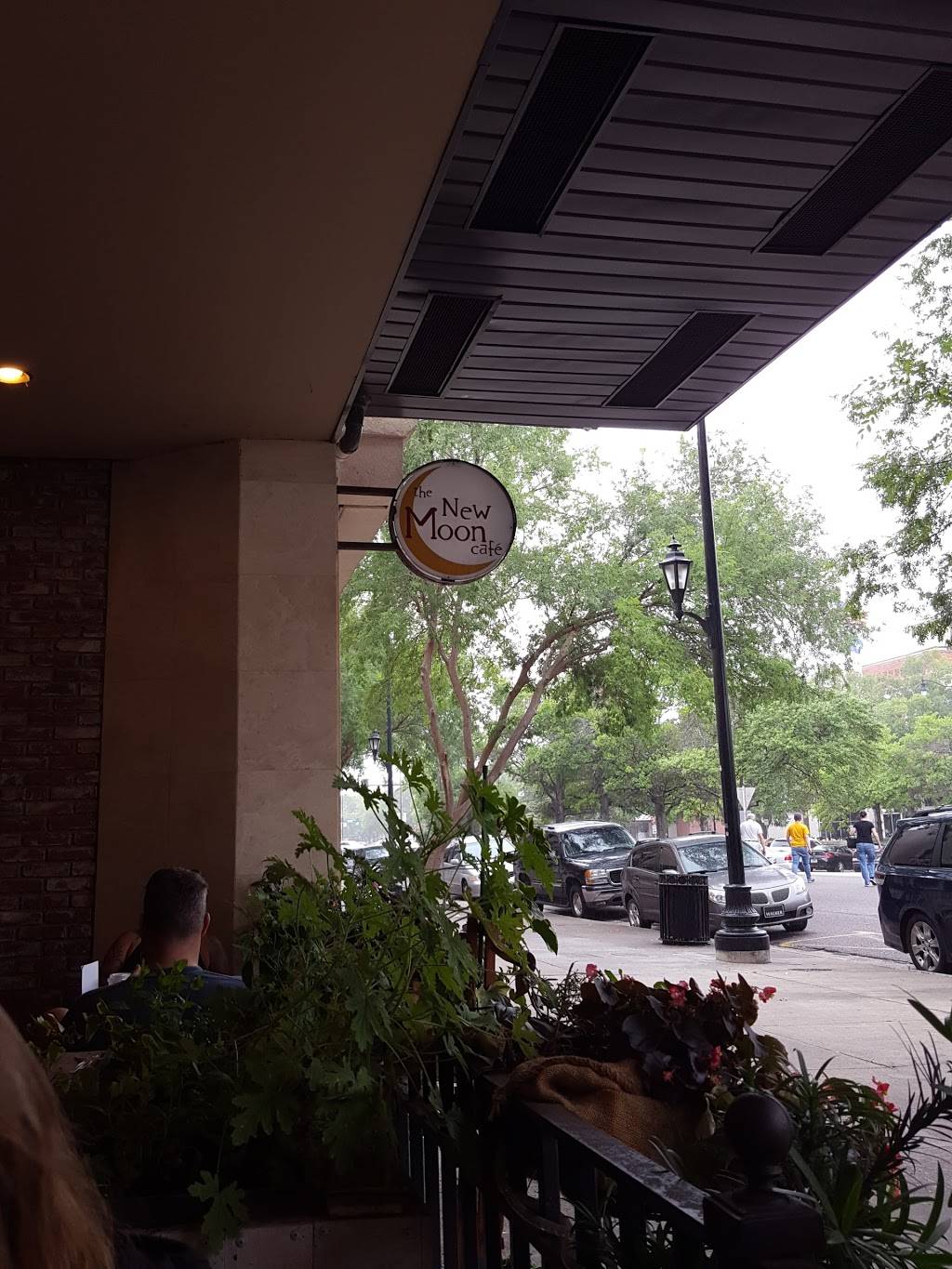 New Moon Cafe | cafe | JB Whites Building storefront, 936 Broad St, Augusta, GA 30901, USA | 7068232008 OR +1 706-823-2008