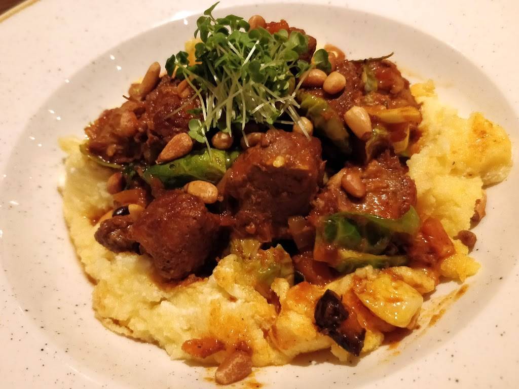 Highview Food & Drink | restaurant | 166 High St, Southampton, ON N0H 2L0, Canada | 5194834003 OR +1 519-483-4003