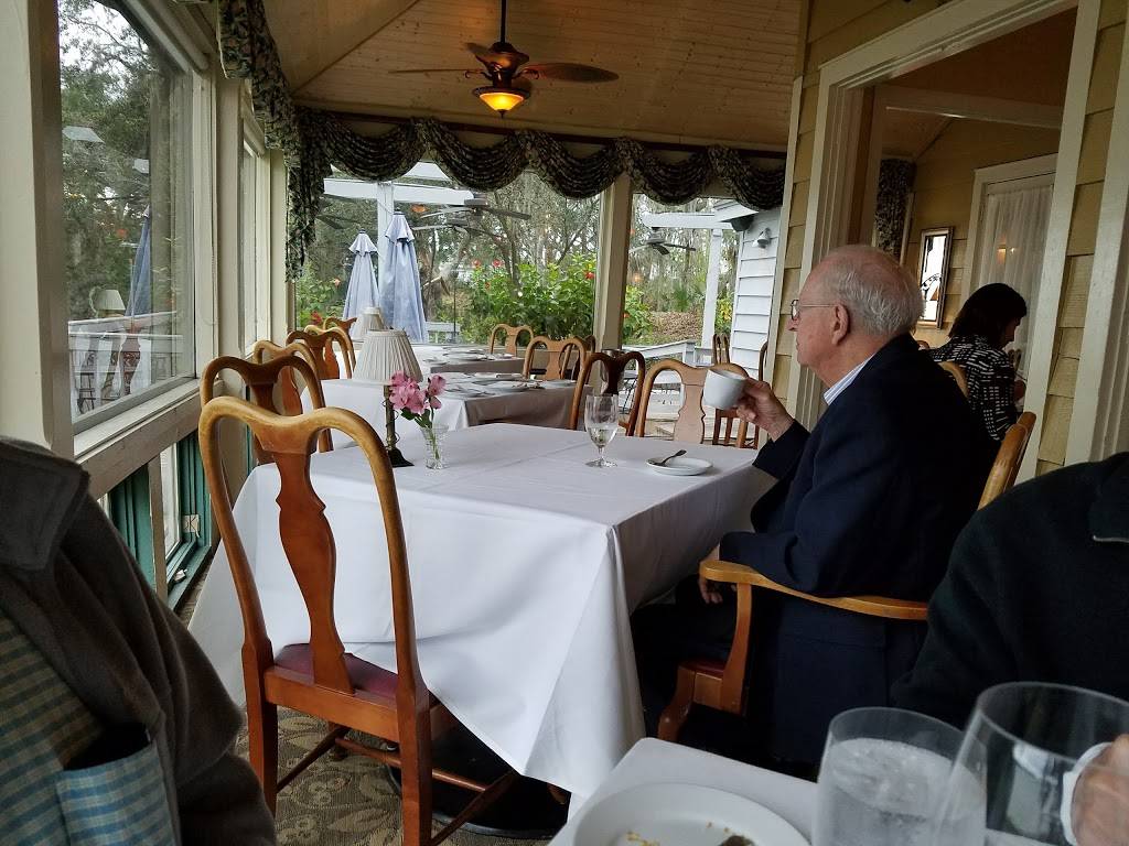 Old Fort Pub | restaurant | 65 Skull Creek Dr, Hilton Head Island, SC 29926, USA | 8436812386 OR +1 843-681-2386