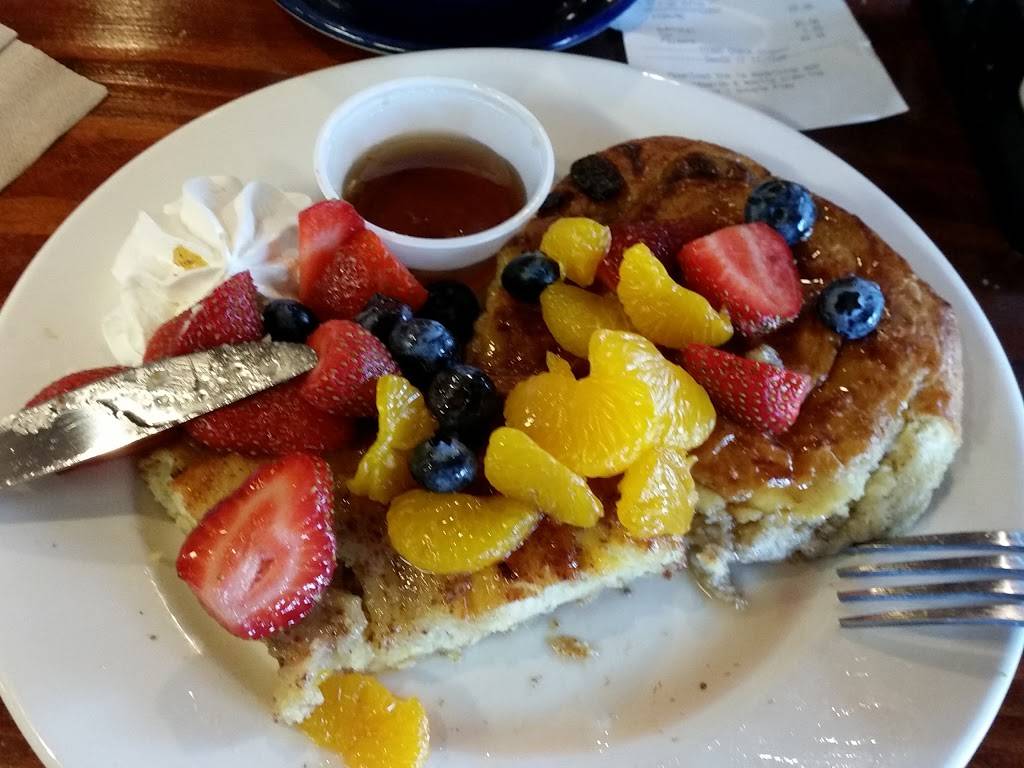 la Madeleine French Bakery & Cafe Carillon | bakery | 10001 Westheimer Rd #2123, Houston, TX 77042, USA | 7132667686 OR +1 713-266-7686