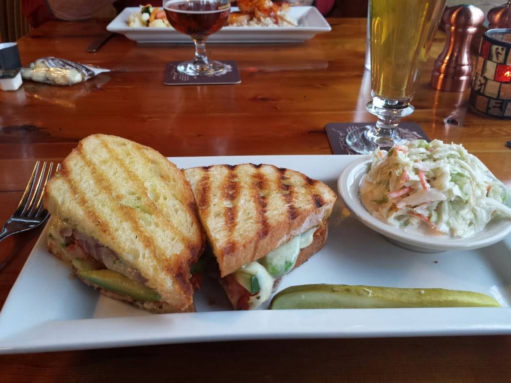 Remingtons River Inn | restaurant | 130 S Main St, Thiensville, WI 53092, USA | 2622382697 OR +1 262-238-2697