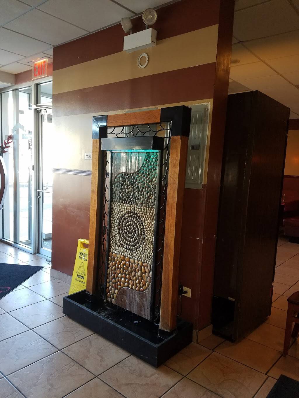 Maravillas Restaurant | restaurant | 5506 S Lake Park Ave, Chicago, IL 60637, USA | 7736433155 OR +1 773-643-3155