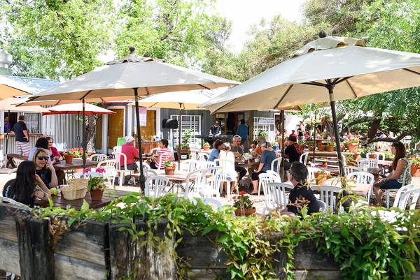 The Farm Kitchen | restaurant | 6106 S 32nd St, Phoenix, AZ 85042, USA | 6022766545 OR +1 602-276-6545