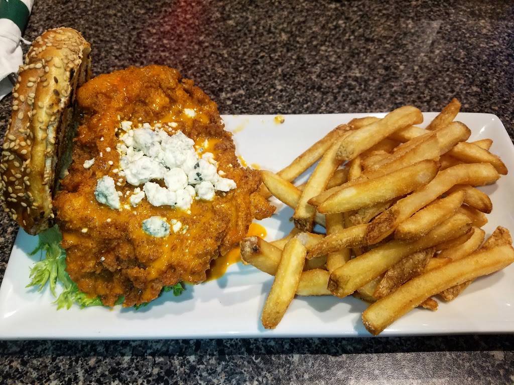 The Greene Turtle Sports Bar & Grille | restaurant | 408 York Rd, Towson, MD 21204, USA | 4108253980 OR +1 410-825-3980