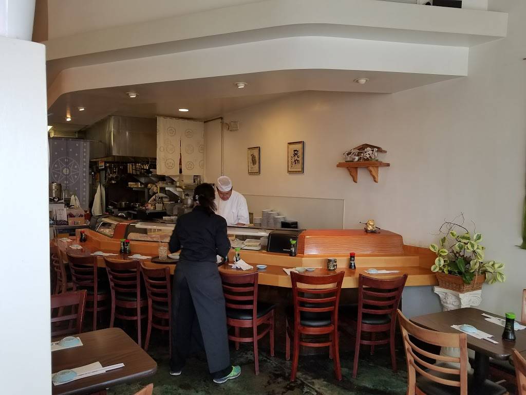 Hiko Sushi | restaurant | 11275 National Blvd, Los Angeles, CA 90064, USA | 3104737688 OR +1 310-473-7688