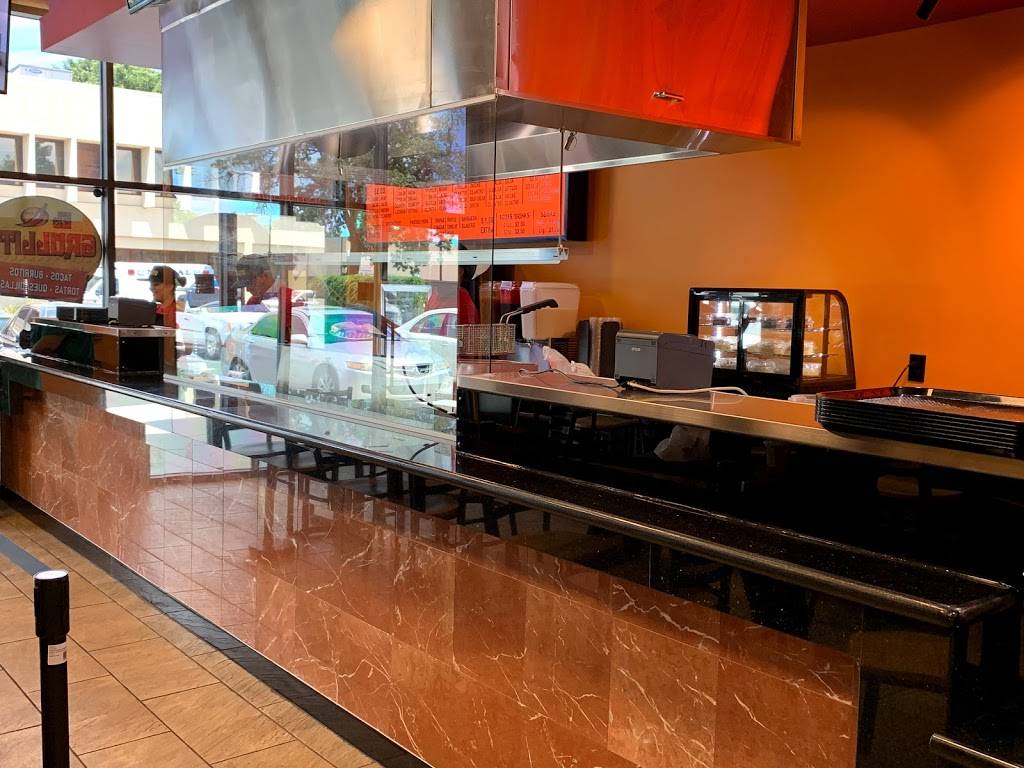 El Grullito | restaurant | 1687 N California St #3, Stockton, CA 95204, USA | 2093234305 OR +1 209-323-4305