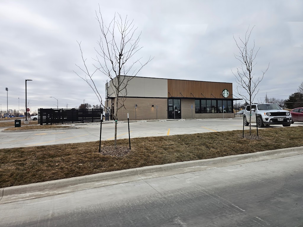 Starbucks | cafe | 1950 Sunset Dr, Norwalk, IA 50211, USA | 5154280036 OR +1 515-428-0036