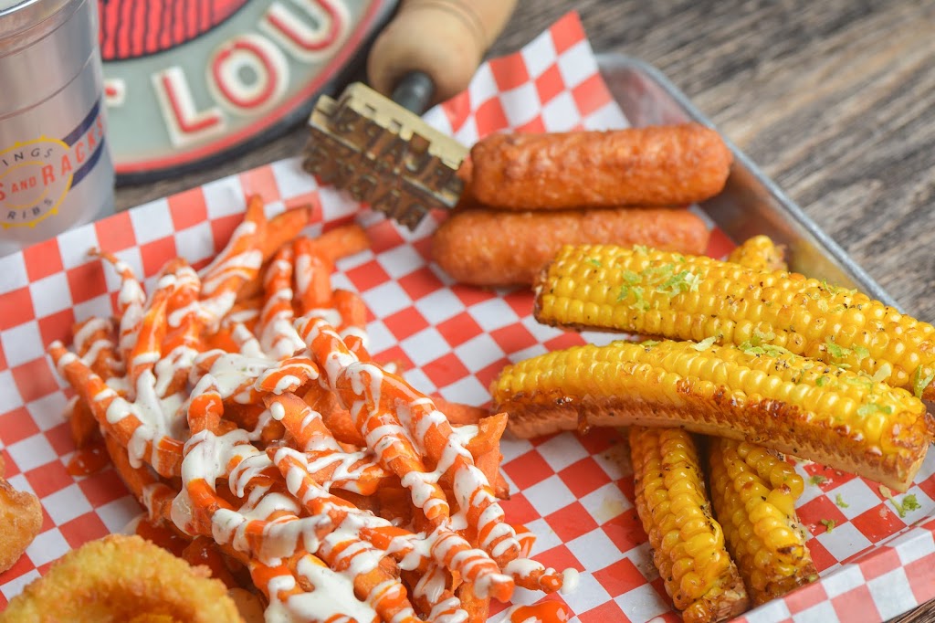 Flaps and Racks | restaurant | 3253 E Valencia Rd, Tucson, AZ 85706, USA | 5204755345 OR +1 520-475-5345