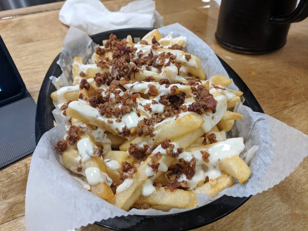 Books & Brews Carmel | restaurant | 61 West City Center Dr, Carmel, IN 46032, USA | 3177400350 OR +1 317-740-0350