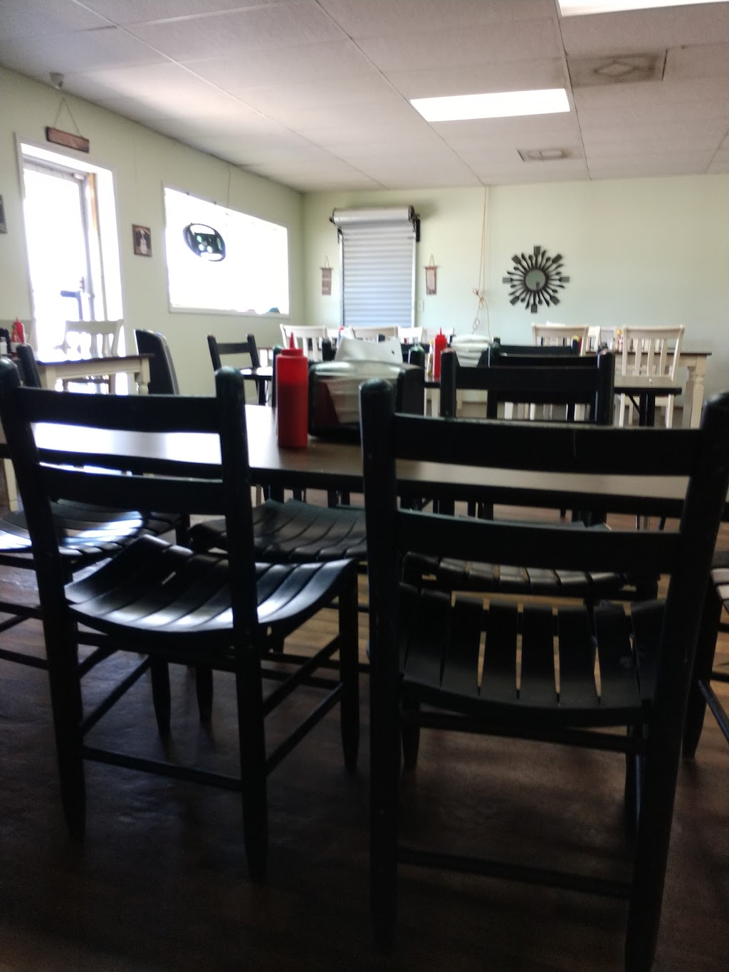 Veras Kitchen | restaurant | 1065 1st Ave, Rochelle, GA 31079, USA | 2293650022 OR +1 229-365-0022