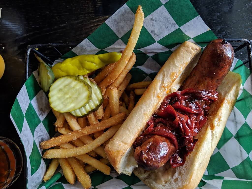 Milwaukee Brat House | restaurant | 4022 N Oakland Ave, Shorewood, WI 53211, USA | 4145395826 OR +1 414-539-5826