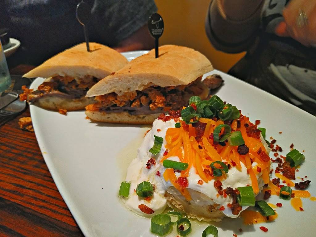 LongHorn Steakhouse | restaurant | 5552 St.Louis Mills Blvd, Hazelwood, MO 63042, USA | 3142913940 OR +1 314-291-3940