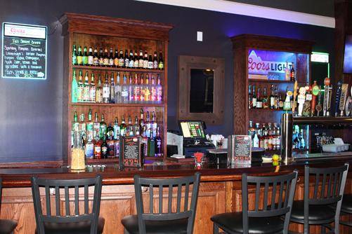 Dominicks | restaurant | 382 W Trenton Ave, Morrisville, PA 19067, USA | 2152951021 OR +1 215-295-1021