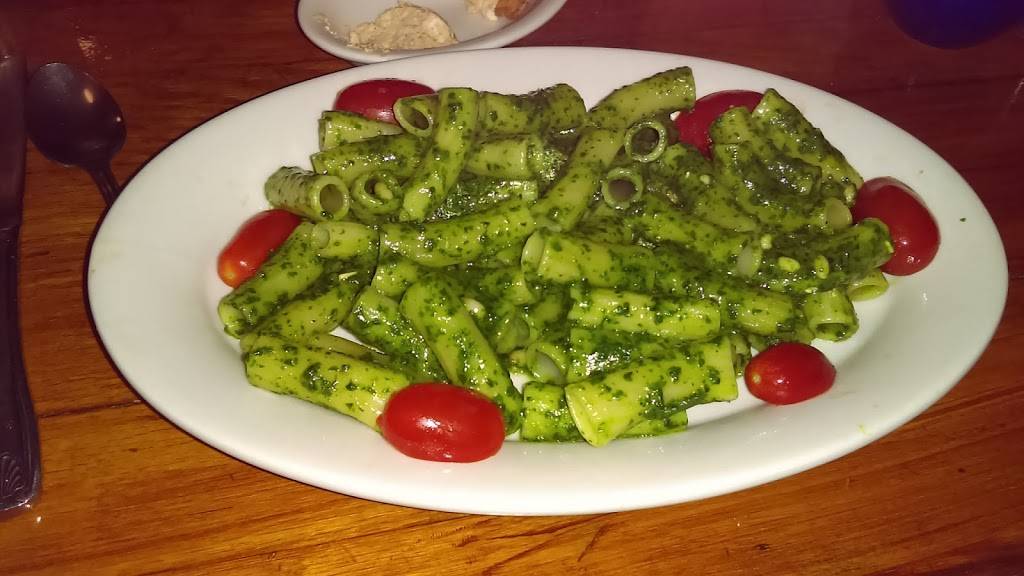 Whole in the Wall | restaurant | 43 S Washington St, Binghamton, NY 13903, USA | 6077225138 OR +1 607-722-5138