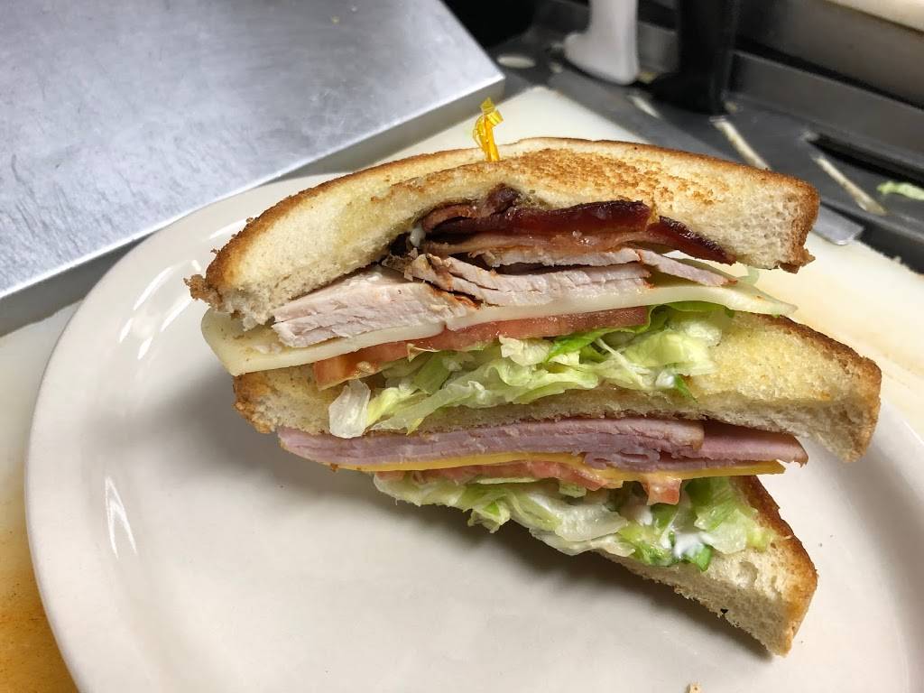 Phils Road House & Grill | restaurant | 14075 Liberty St, Montgomery, TX 77316, USA | 9365976733 OR +1 936-597-6733