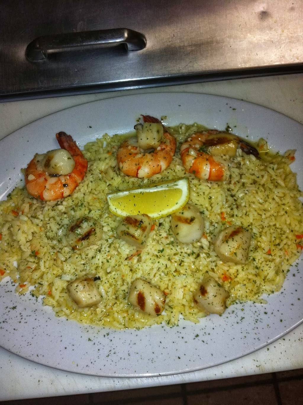 Dinos Grill | restaurant | 180 Westminster Rd, Canterbury, CT 06331, USA | 8605461114 OR +1 860-546-1114