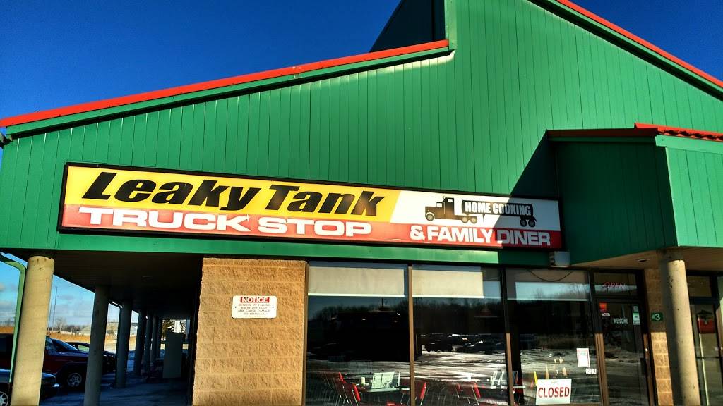 The Leaky Tank | restaurant | Sarnia Indian Reserve No. 45, St. Clair Township, ON N7T 7H5, Canada | 5193374447 OR +1 519-337-4447