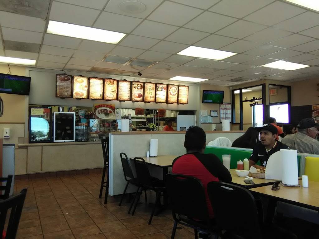 Birrieria Aguinaga | restaurant | 105 Main St, Garland, TX 75040, USA | 2147035130 OR +1 214-703-5130