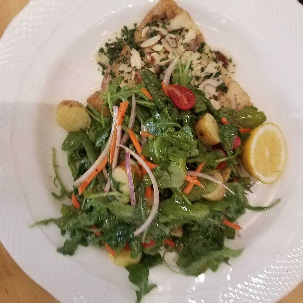 Camdens Dogtown Market | restaurant | 201 W 7th St, Richmond, VA 23224, USA | 8047456488 OR +1 804-745-6488