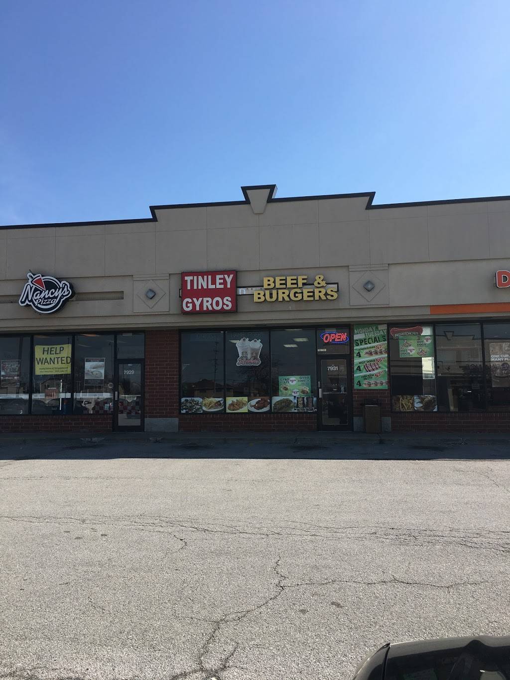 Tinley Gyros | restaurant | 7931 171st St, Tinley Park, IL 60477, USA | 7084297626 OR +1 708-429-7626