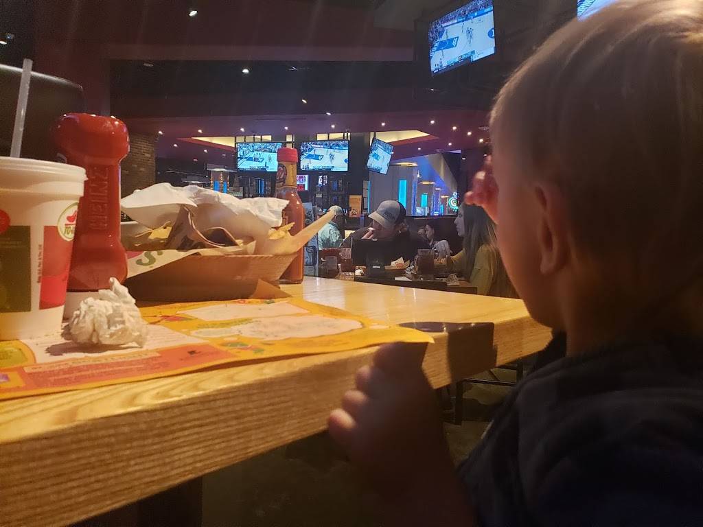 Chilis Grill & Bar | restaurant | 1516 Hwy 271, Grant, OK 74738, USA | 8886524628 OR +1 888-652-4628