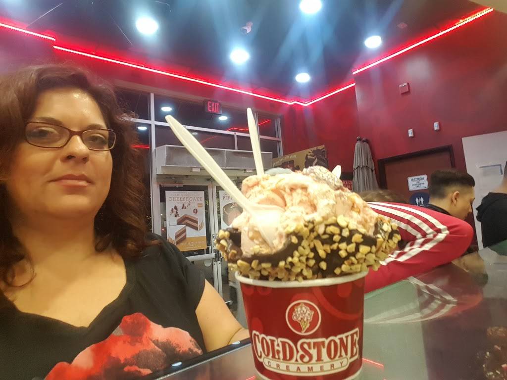 Cold Stone Creamery | bakery | 261 W 5th St, Oxnard, CA 93030, USA | 8053857201 OR +1 805-385-7201