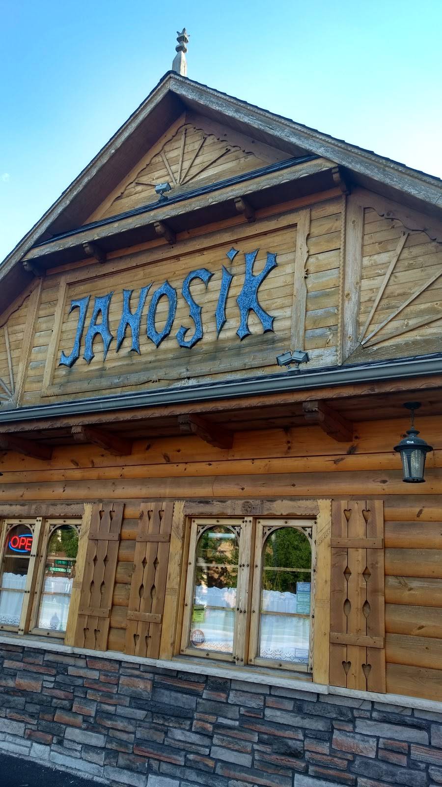 Janosik | restaurant | 9126 South Roberts Road S Roberts Rd, Hickory Hills, IL 60457, USA | 7084308888 OR +1 708-430-8888