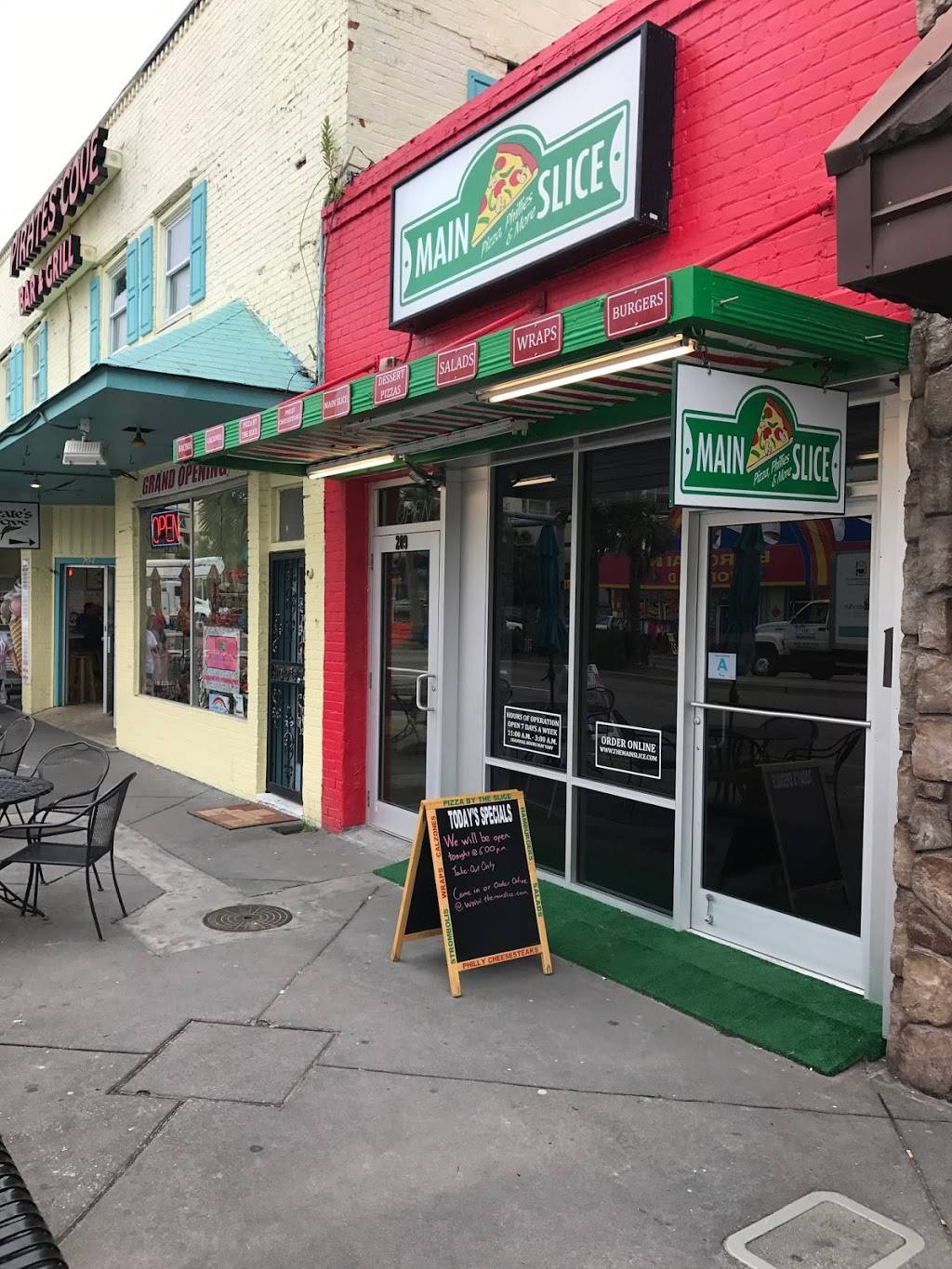 The Main Slice | restaurant | 209 Main St, North Myrtle Beach, SC 29582, USA | 8432734015 OR +1 843-273-4015