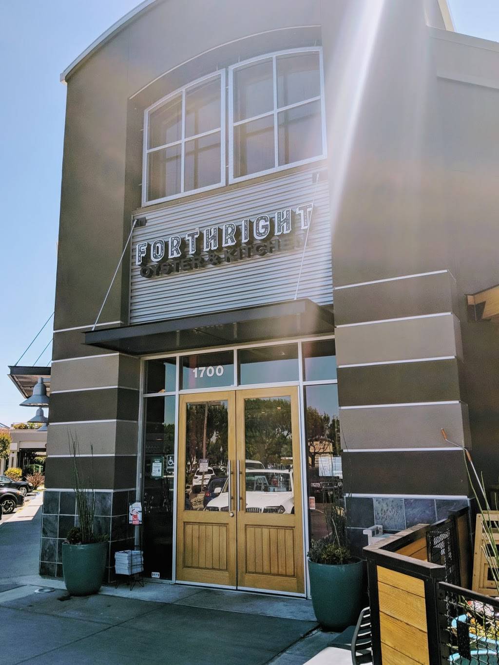 Forthright Oyster Bar & Kitchen | restaurant | 1700 W Campbell Ave, Campbell, CA 95008, USA | 4086280683 OR +1 408-628-0683