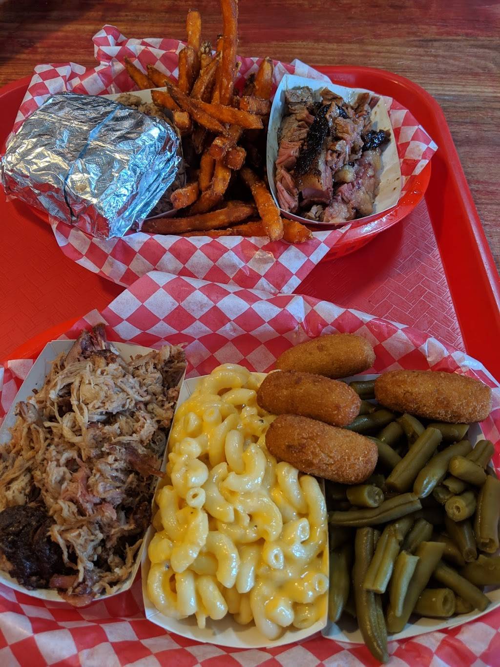 Dickie Do’s BBQ | restaurant | 20 Roxboro Rd, Haw River, NC 27258, USA | 3365781220 OR +1 336-578-1220