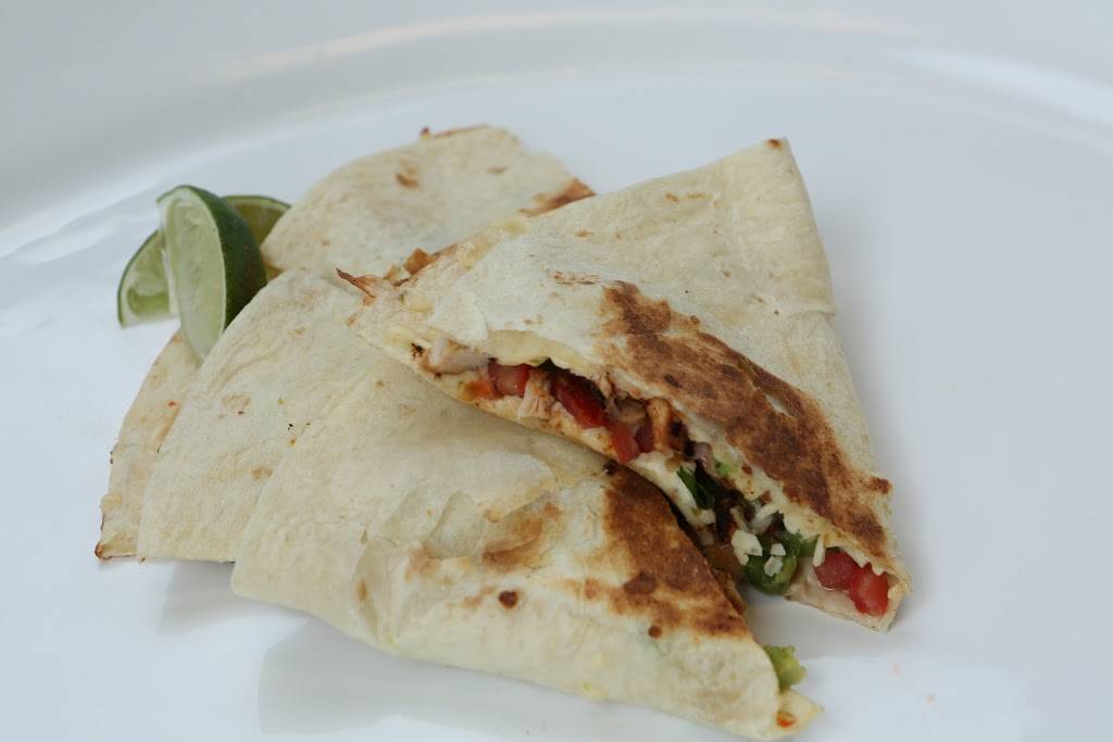 Twisted Fresh | restaurant | 6131 NW 63rd Terrace, Kansas City, MO 64151, USA | 8165692307 OR +1 816-569-2307