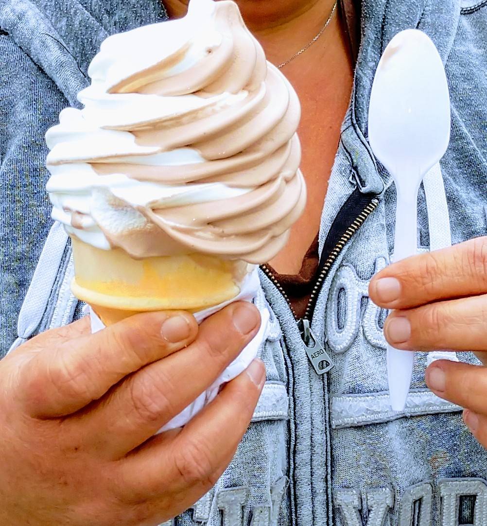 Powells Dairy Freeze | restaurant | 1212 N Temple Ave, Starke, FL 32091, USA | 9049646567 OR +1 904-964-6567