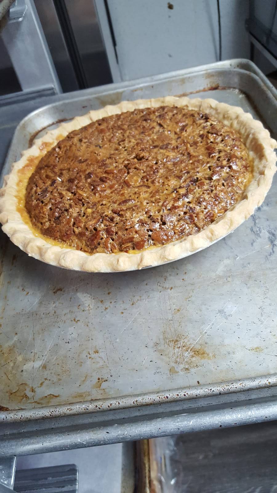 M&M Diner | restaurant | 165 E Center St, London, OH 43140, USA | 7404907219 OR +1 740-490-7219