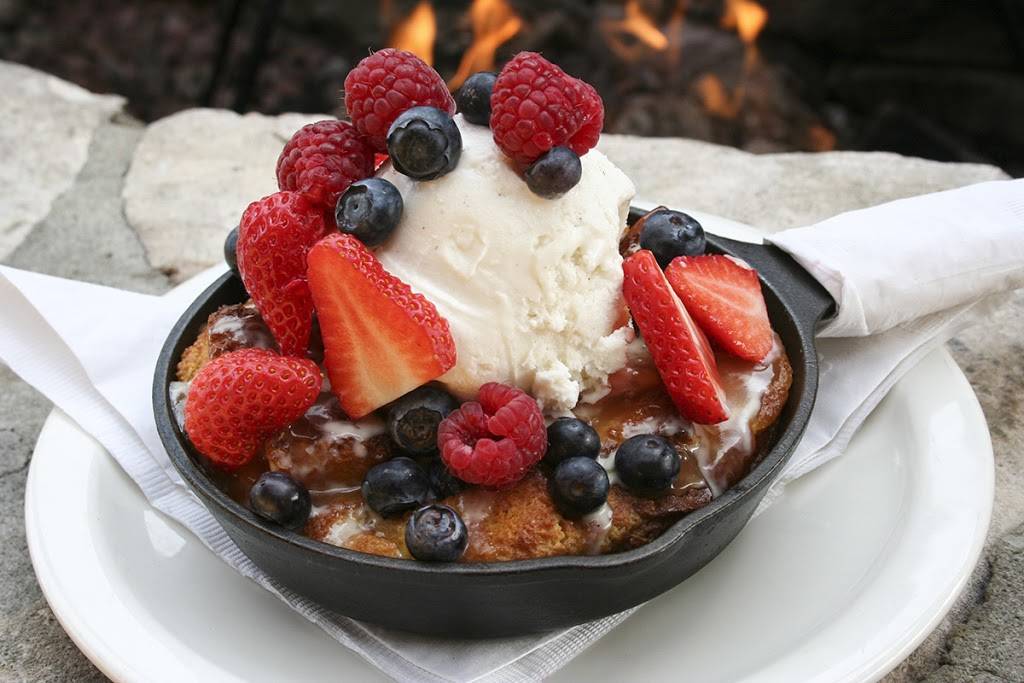 Saddle Ranch Chop House | night club | 8371 Sunset Blvd, West Hollywood, CA 90069, USA | 3236562007 OR +1 323-656-2007