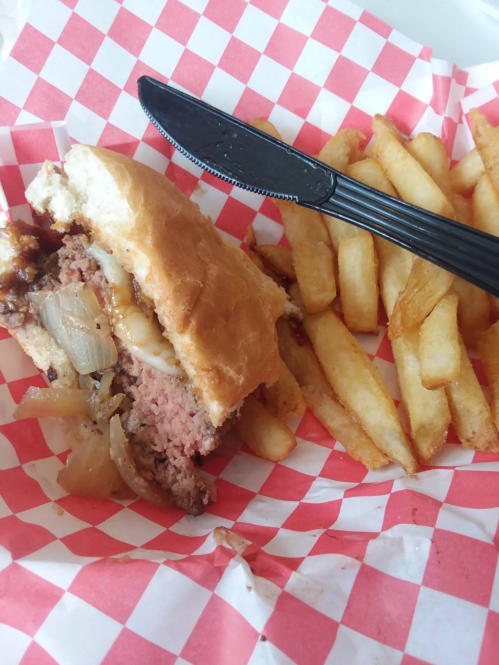 Tailpipes Burgers Fries & Shakes | restaurant | 417 High St, Morgantown, WV 26505, USA | 3042252535 OR +1 304-225-2535