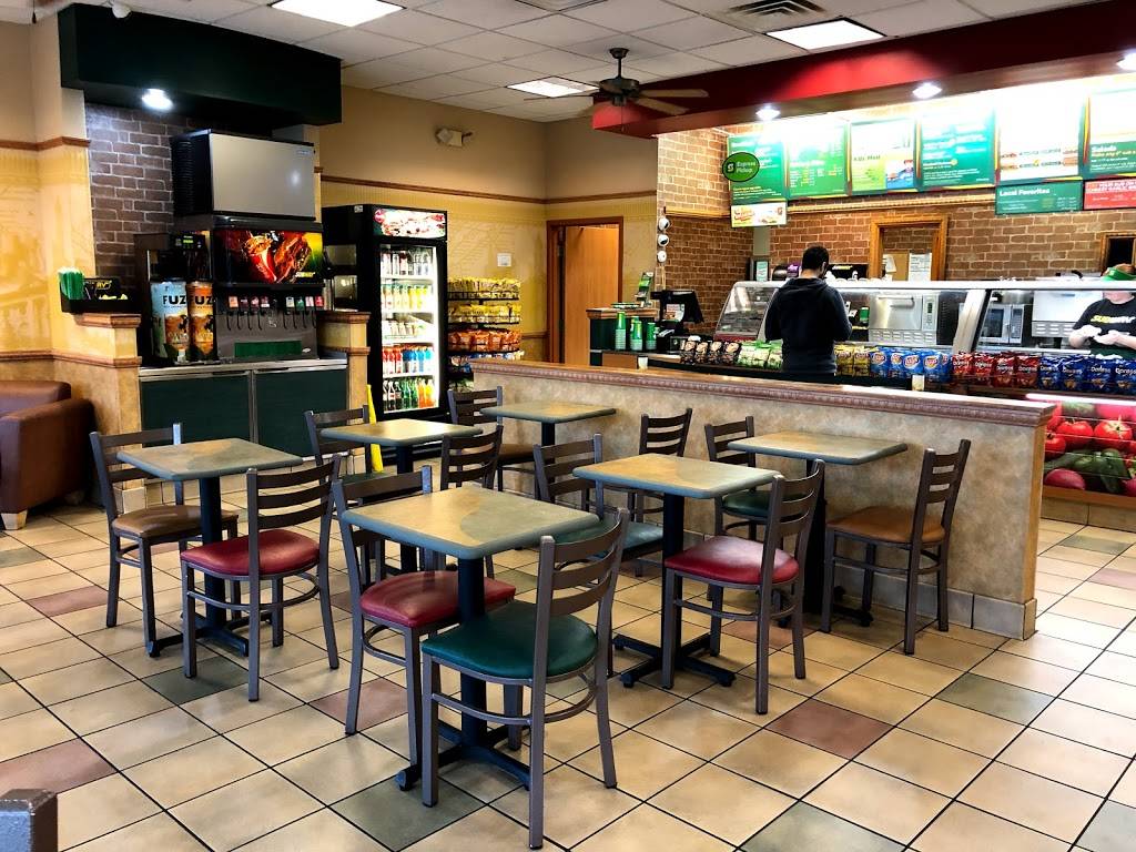 Subway | restaurant | 10165 University Blvd, Orlando, FL 32817, USA | 4073887469 OR +1 407-388-7469