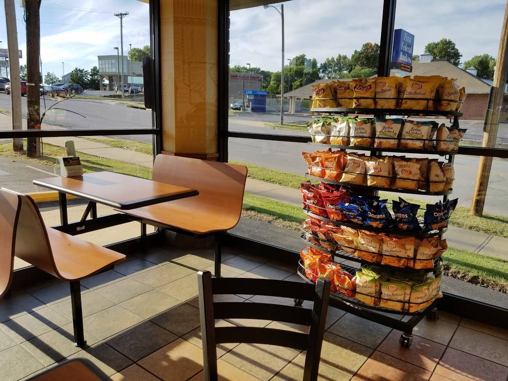 Subway | meal takeaway | 10300 East, E State Rte 350, Raytown, MO 64138, USA | 8163584777 OR +1 816-358-4777
