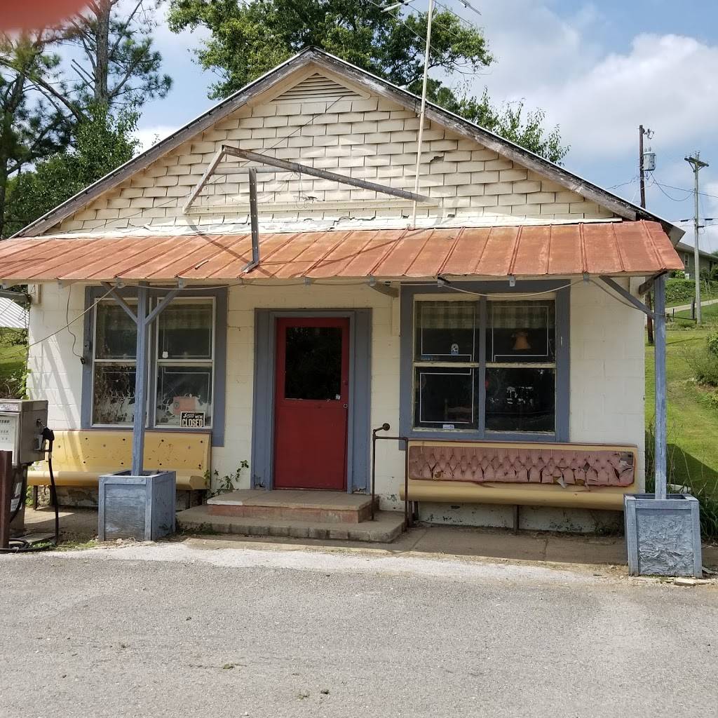 Gramma Kellys Kitchen | restaurant | 7 Front St, Dellrose, TN 38453, USA | 9317325590 OR +1 931-732-5590