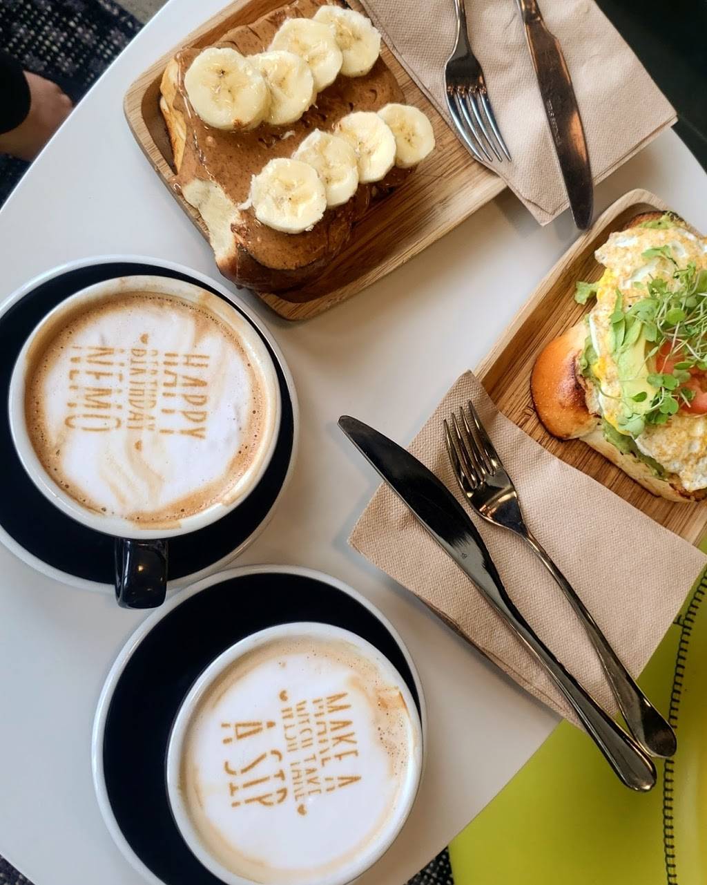 Birmingham Roast | cafe | 525 E Brown St, Birmingham, MI 48009, USA | 2485304314 OR +1 248-530-4314