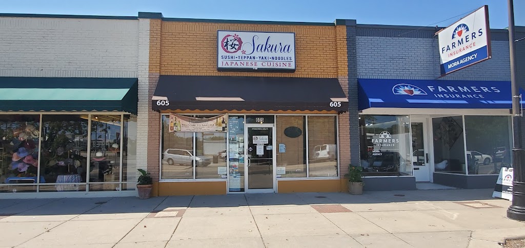 Sakura Japanese Cuisine | restaurant | 605 W Douglas Ave, Wichita, KS 67207, USA | 3169272898 OR +1 316-927-2898