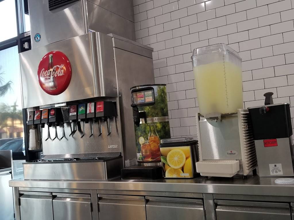 Fatburger & Buffalos Express | restaurant | 21020 Beach Blvd, Huntington Beach, CA 92648, USA | 7143740077 OR +1 714-374-0077