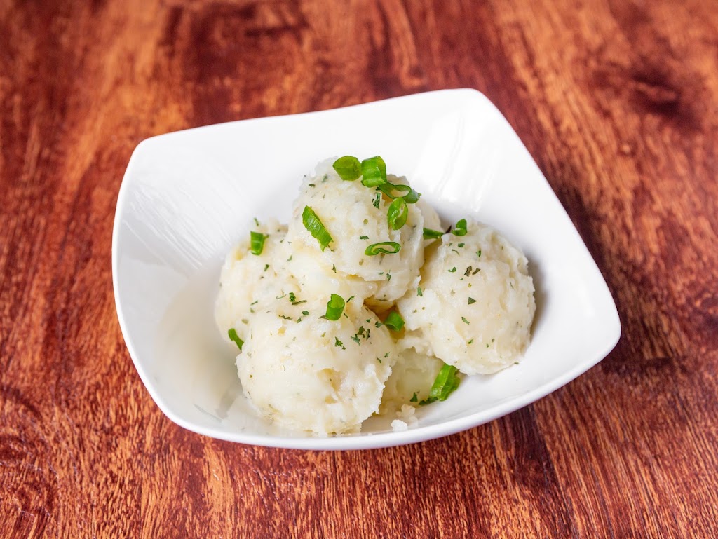 JaMama Jerk House | restaurant | 1212 Elm Cir, Camillus, NY 13031, USA | 3159021486 OR +1 315-902-1486