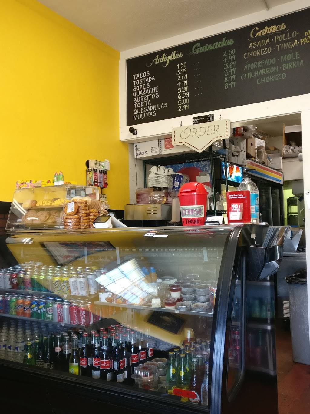 Restaurante Tierra Caliente | restaurant | 1217 Cypress Ave, Los Angeles, CA 90065, USA | 3238194386 OR +1 323-819-4386