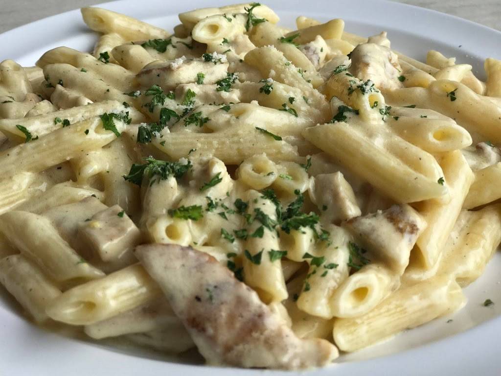 Greenwich Pizzeria | restaurant | 1072 E Putnam Ave, Riverside, CT 06878, USA | 2036371000 OR +1 203-637-1000