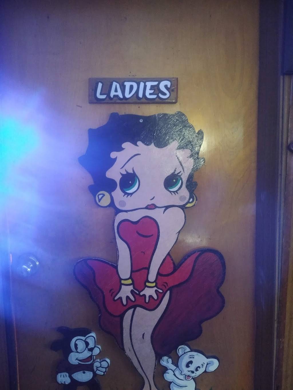 Bettys Grill | restaurant | 215 Main St, North Tonawanda, NY 14120, USA | 7166936422 OR +1 716-693-6422