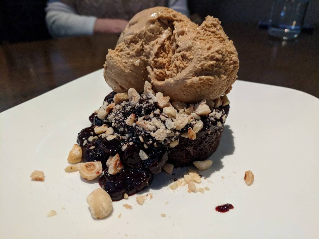 Kingfish | restaurant | 115 Montrose W Ave, Akron, OH 44321, USA | 3307772005 OR +1 330-777-2005