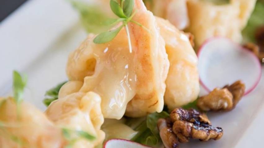 Wasabi Chi | restaurant | 5418 Douglas Ave, Des Moines, IA 50310, USA | 5155288246 OR +1 515-528-8246