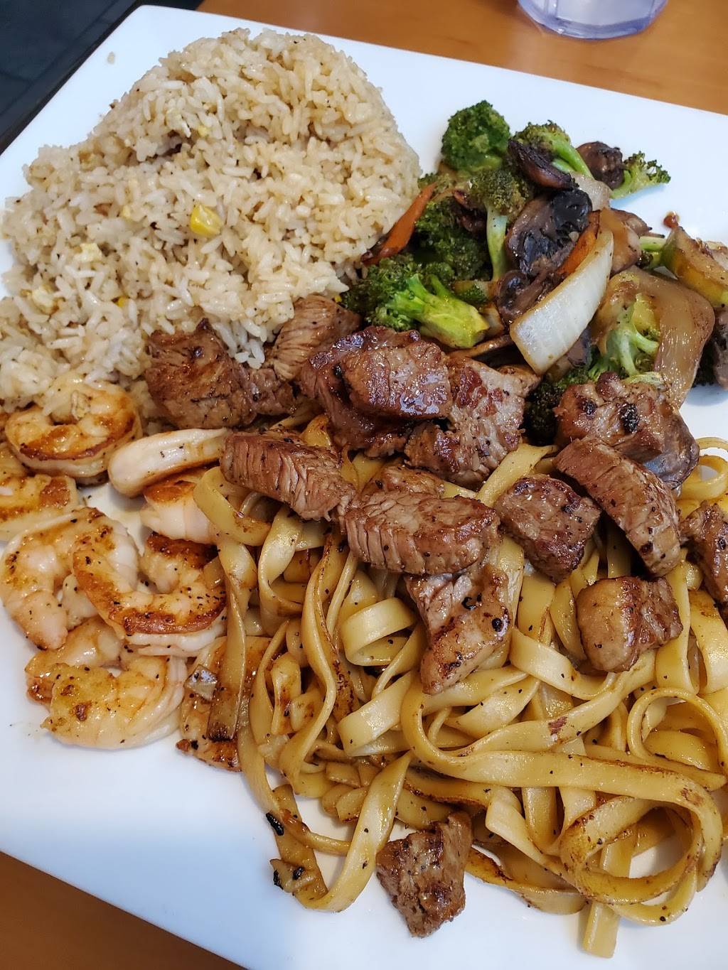 Kobe Japanese Steakhouse & Sushi Bar | restaurant | 1800 McFarland Blvd E, Tuscaloosa, AL 35404, USA | 2057591400 OR +1 205-759-1400