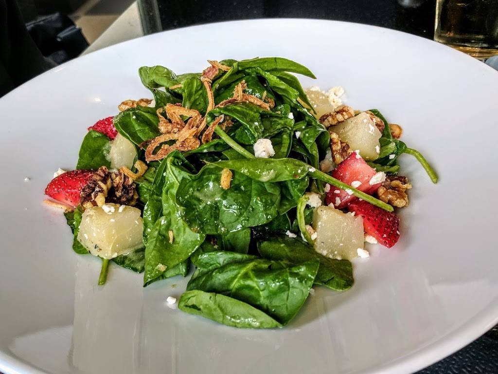 Amelias | restaurant | 217 Washington St, Stoughton, MA 02072, USA | 7818866125 OR +1 781-886-6125