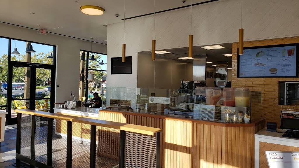 Starbird Chicken | restaurant | 1088 E Brokaw Rd, San Jose, CA 95131, USA | 4084519052 OR +1 408-451-9052